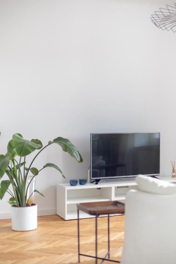 Designer Apartment In The Central Warszawa Exteriör bild