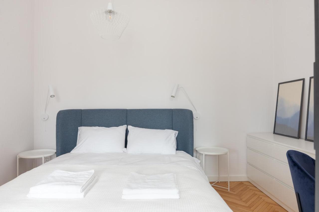 Designer Apartment In The Central Warszawa Exteriör bild